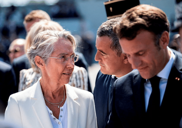 Révélations étonnantes : Emmanuel Macron et Élisabeth Borne préparent des réformes radicales
